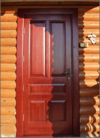 Как установить деревянную входную дверь