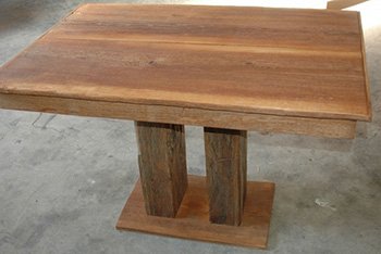 Оригинальный кухонный стол своими руками