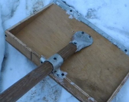 Как смастерить лопату для уборки снега самостоятельно